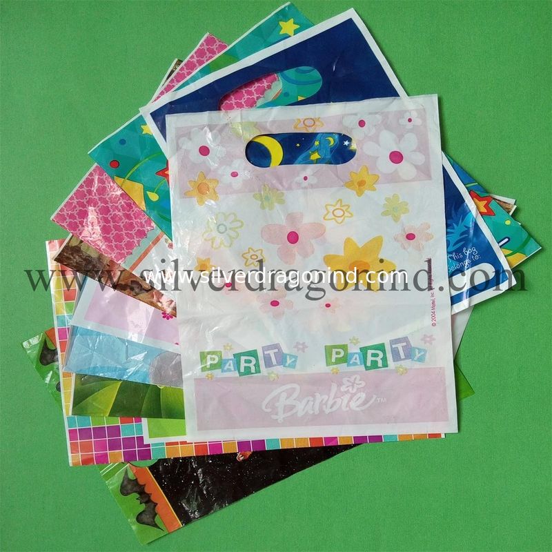 Well-printed Plastic Carrier Bag for gift packing