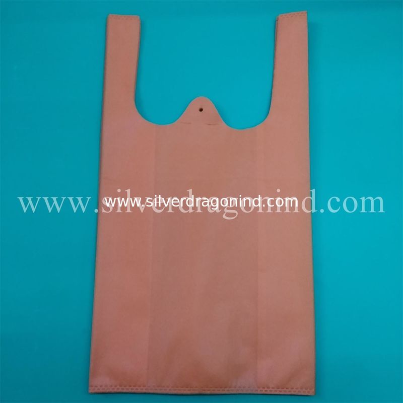 Eco-friendly 30gsm small non woven T-shirt shopping bag in different colors